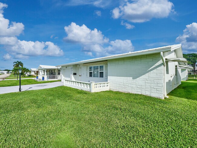 Building Photo - 2081 SW 13th Terrace