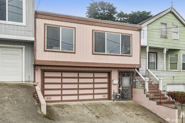 Building Photo - 243 Faxon Ave