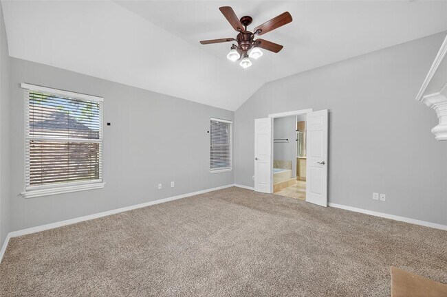 Building Photo - 3702 Sunset Cir