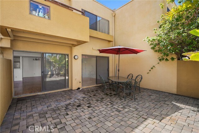 Building Photo - 25712 Le Parc