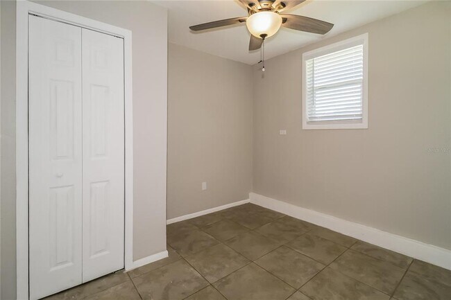 Building Photo - 52 Community Dr