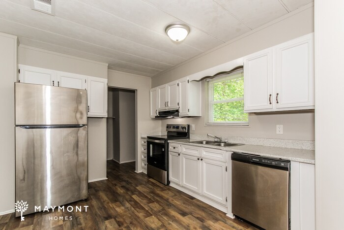 Building Photo - 230 Poplar Springs Dr