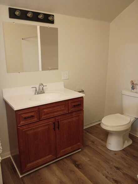 Building Photo - 349 Spruce St