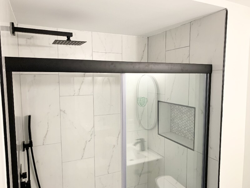 Building Photo - 1600 S Charles St