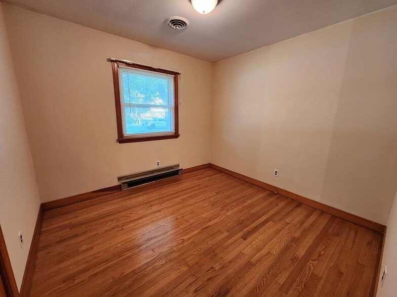 Building Photo - 6339 Tammy Ln