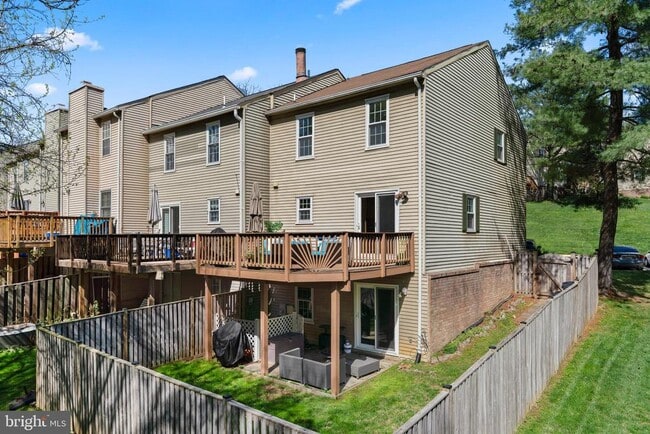 Building Photo - 10267 Green Holly Terrace