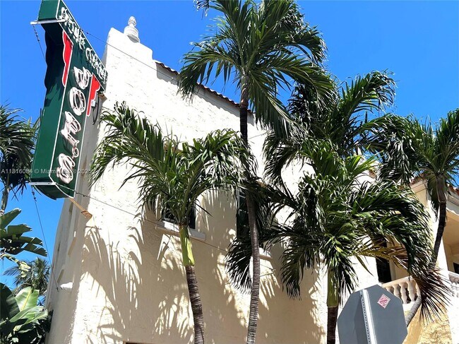 Building Photo - 335 Ocean Dr