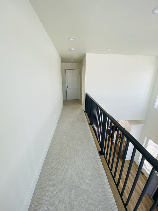 Building Photo - 4216 CYPRESS Pl
