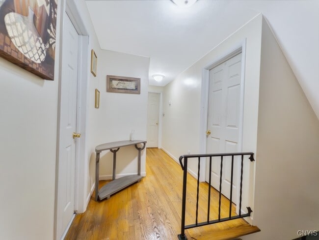 Building Photo - 7189 Coventry Rd N