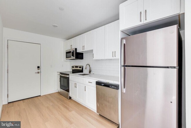 Building Photo - 3517 N 16th St