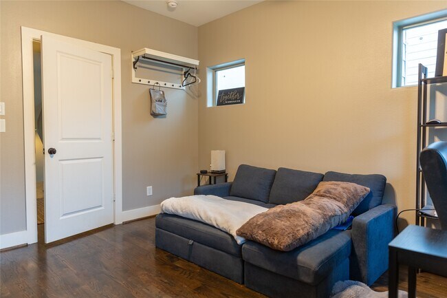 Building Photo - 2903 Blodgett St