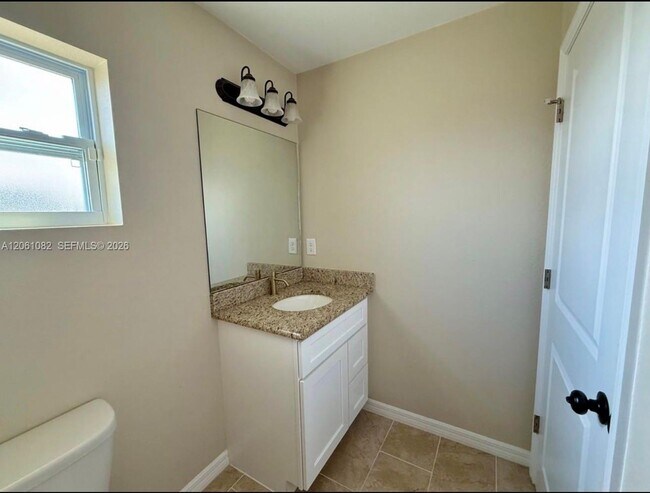 Building Photo - 7033 Waldo Cir