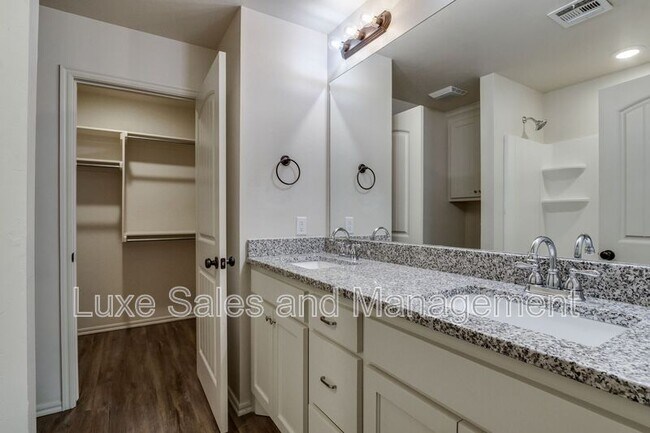 Building Photo - 437 Chalk Hill Ct