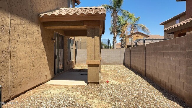 Building Photo - 3915 E Morelos St