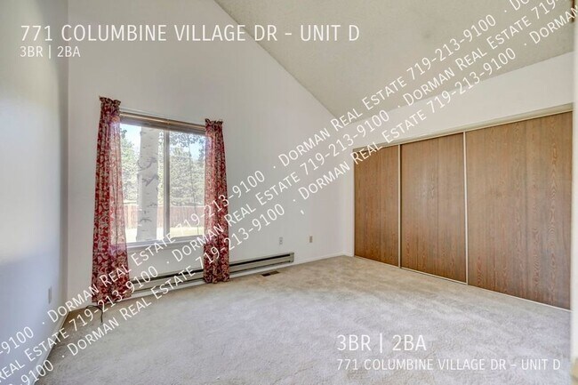 Building Photo - 771 Columbine Village Dr