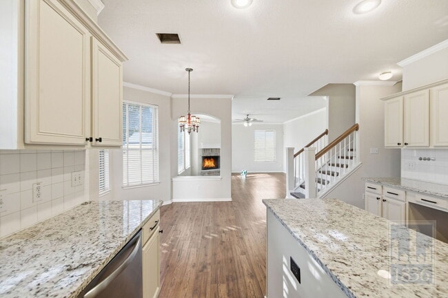 Building Photo - 1110 Water Birch