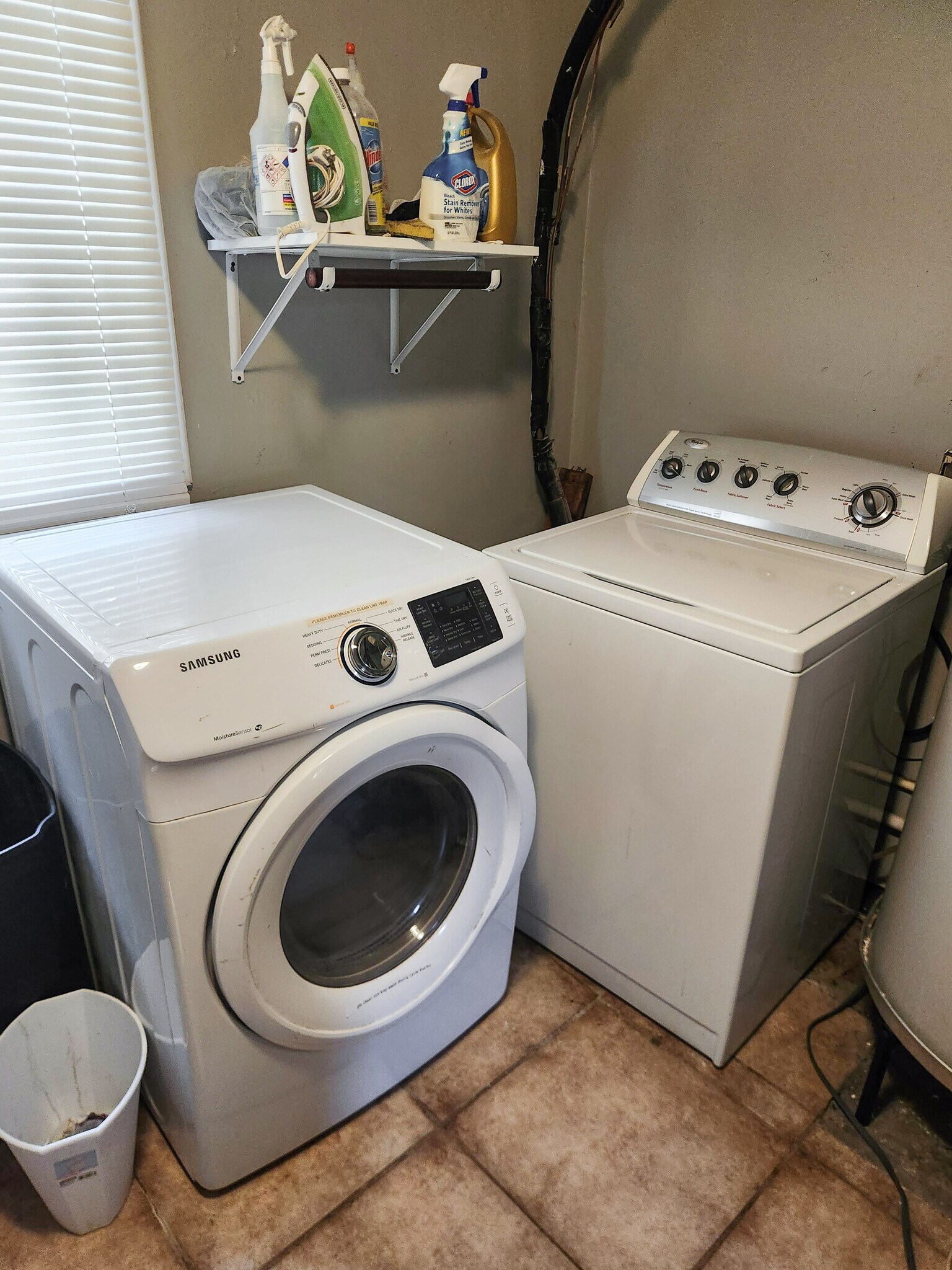 Building Photo - 2136 Chestnut Hill Cir