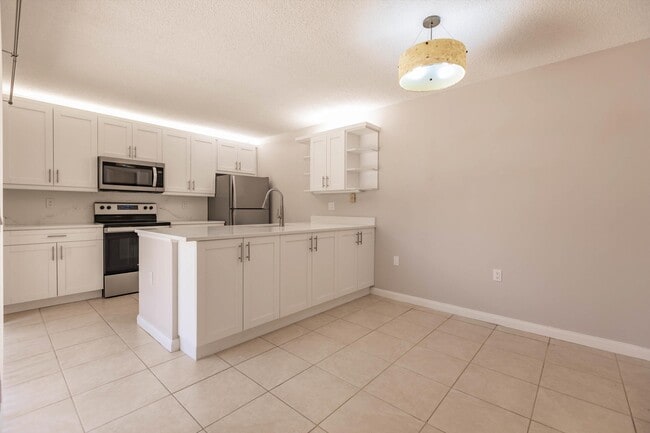 Building Photo - 7719 77th Way