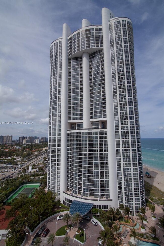 Building Photo - 18101 Collins Ave