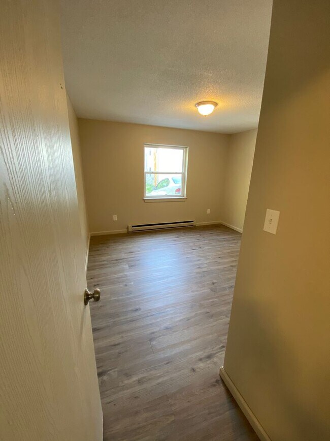 Building Photo - 2901 Lawnridge Ct