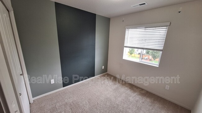 Building Photo - 11708 NE 23rd St