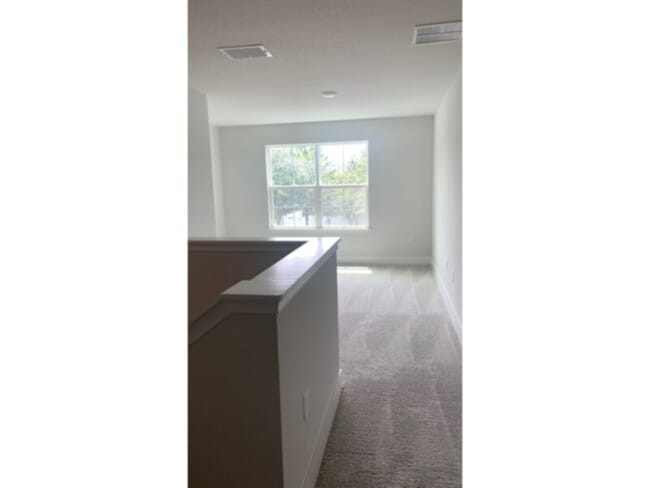 Building Photo - 3 bed 2.5 bath LOFT townhome in HARMONY