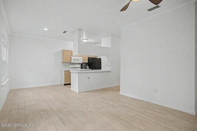 Building Photo - 130 Veracruz Dr