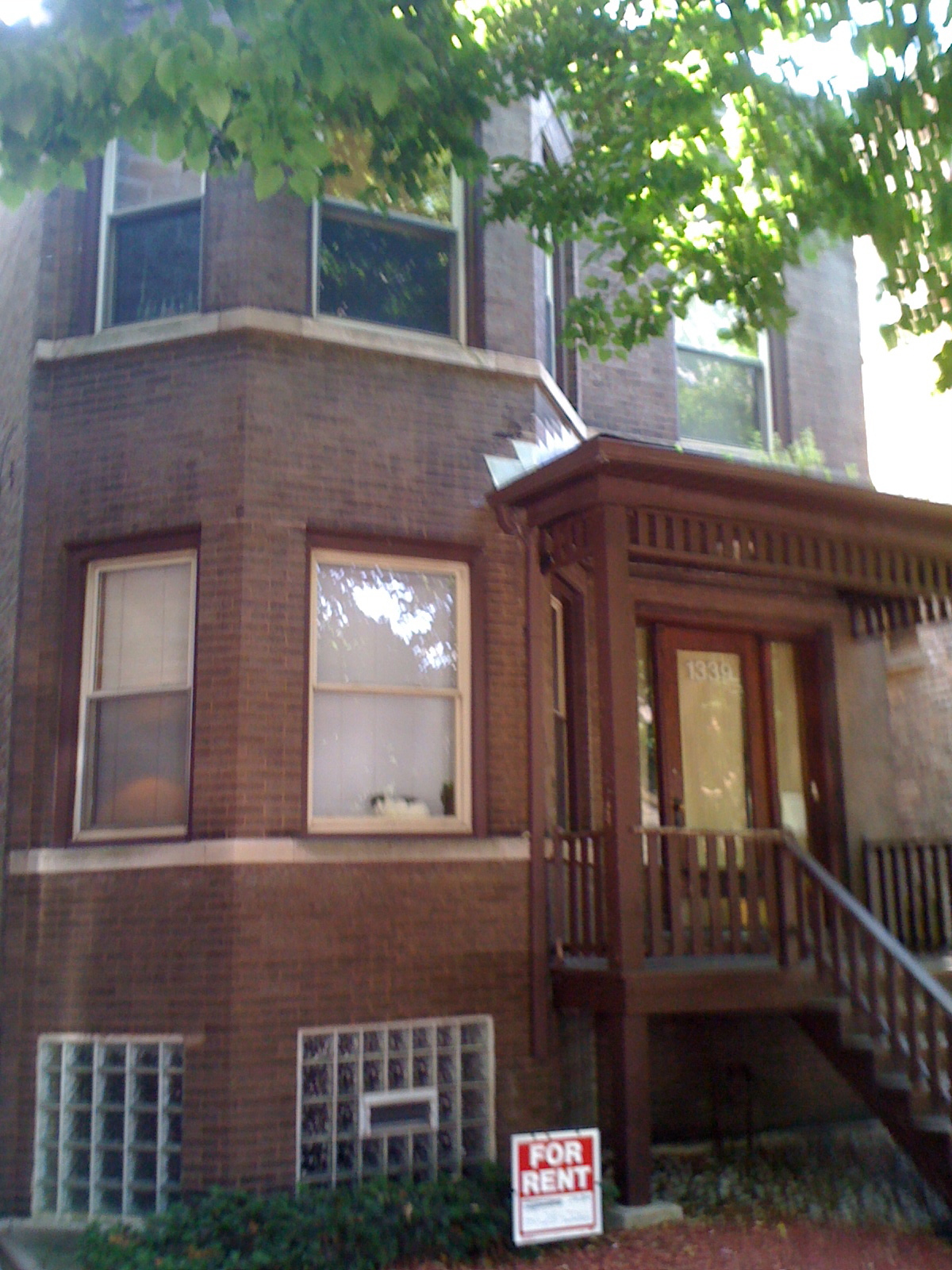 Building Photo - 1339 W Wrightwood Ave