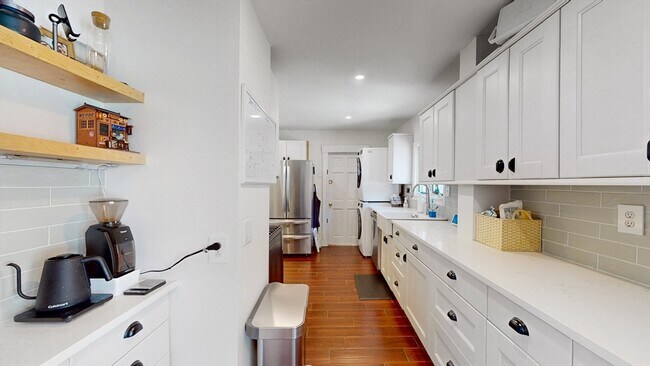 Building Photo - 29 Fifield St