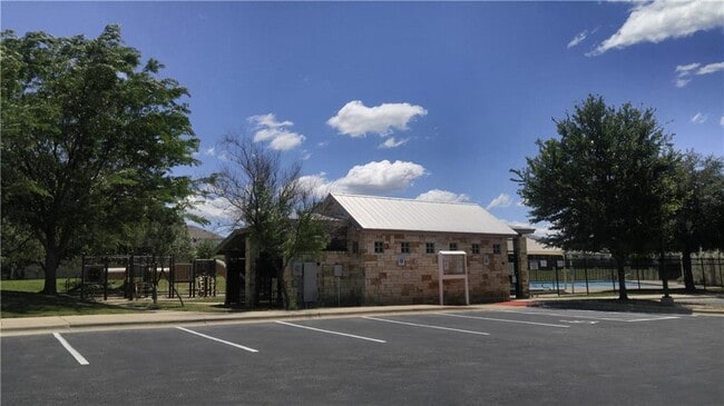 Building Photo - 2421 McDonald Way