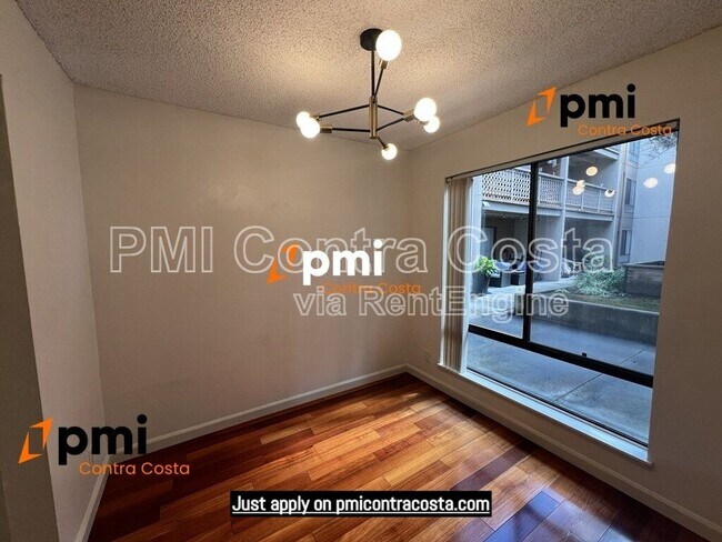 Building Photo - 470 N Civic Dr