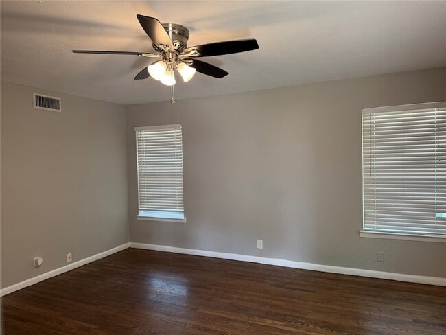 Building Photo - 11321 Wyatt St