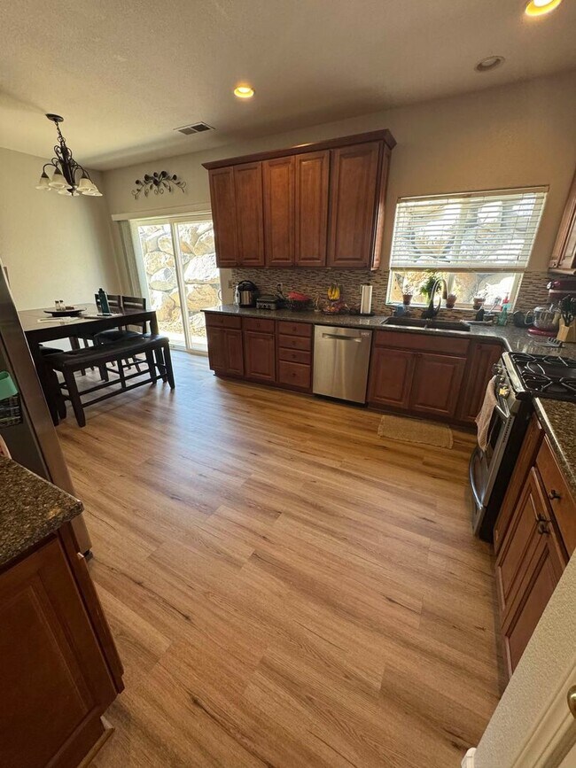 Building Photo - Available March 1 – A spacious and beautiful home in Panther Valley you won’t want to miss!