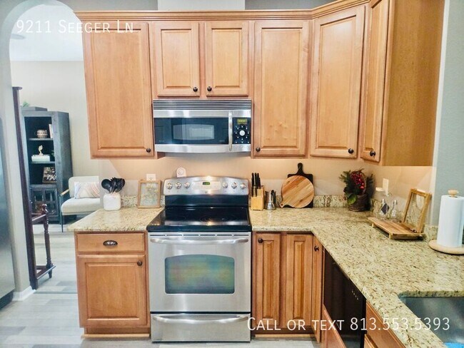 Building Photo - 9211 Seeger Ln