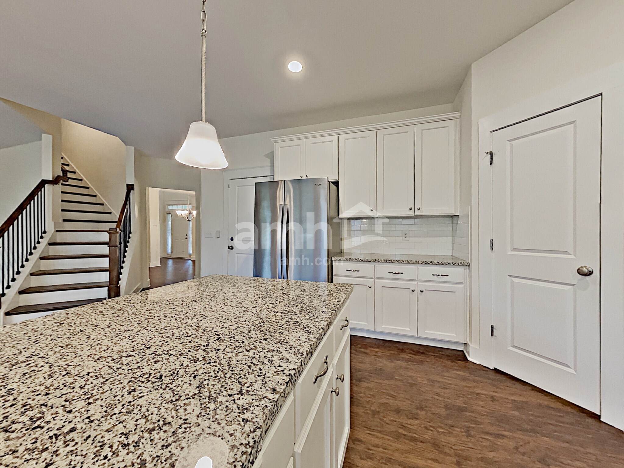 Building Photo - 1084 Adams Haven Bend