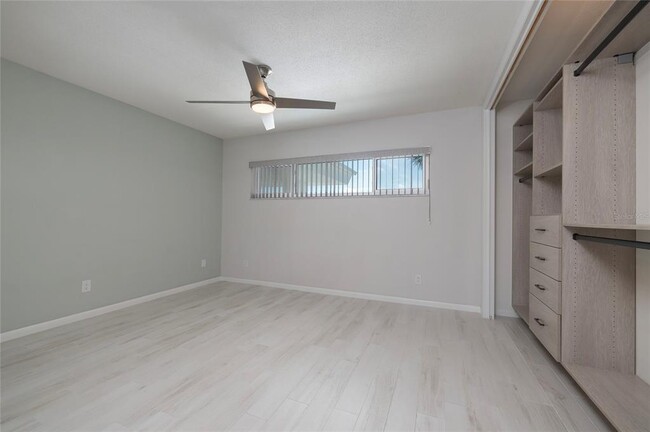 Building Photo - 770 Island Way