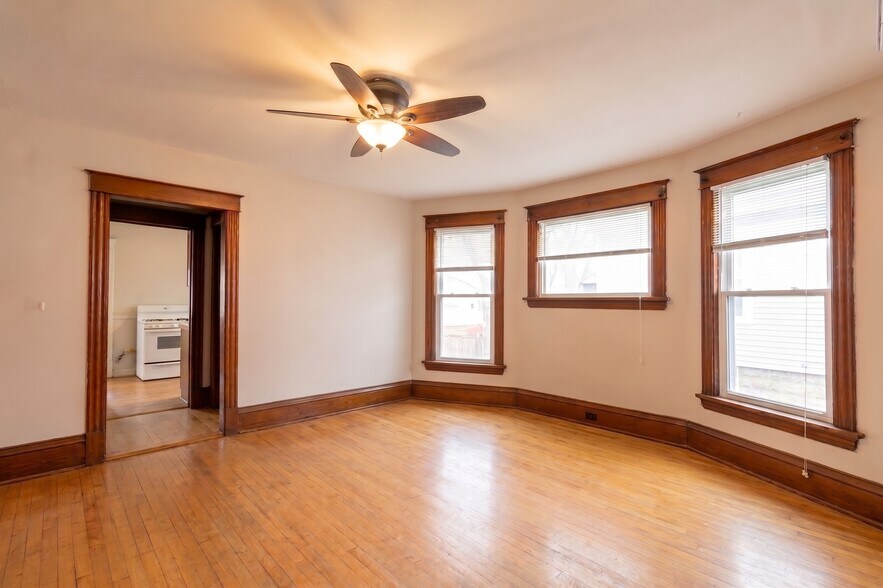 Building Photo - 508 W Mifflin St