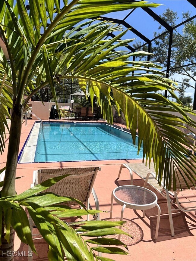 Building Photo - 5255 Coronado Pkwy