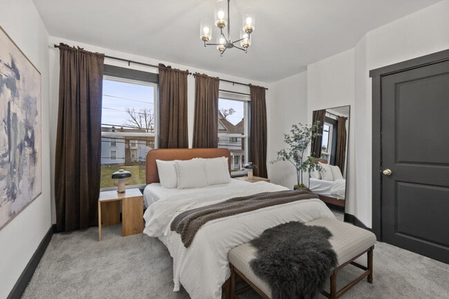 Building Photo - 286 Taylor Ave