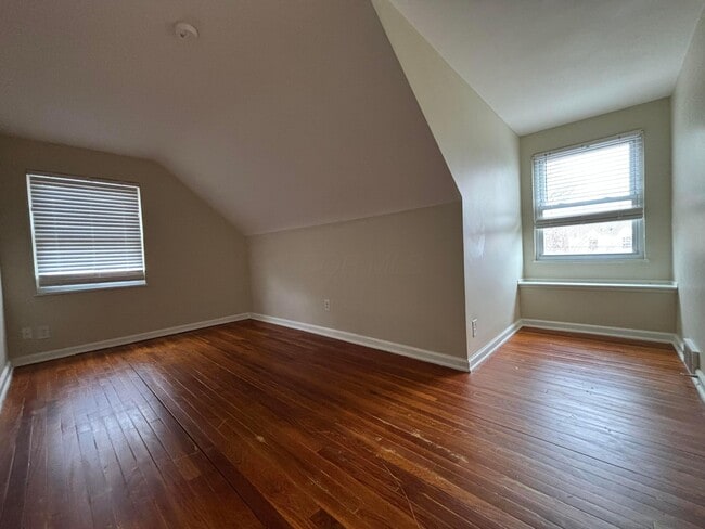 Building Photo - 514 Enfield Rd