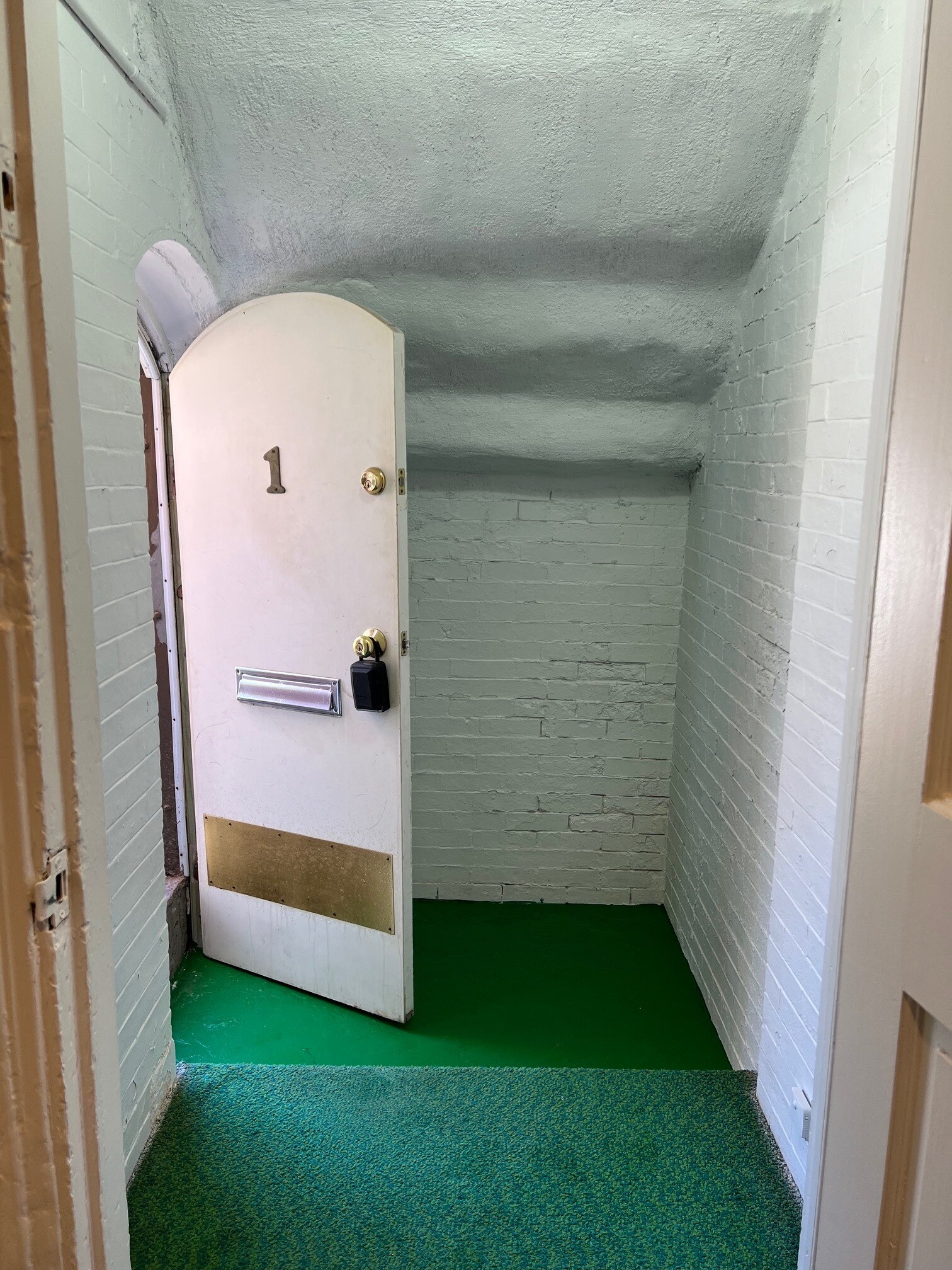 Entry Way - 85 Appleton St