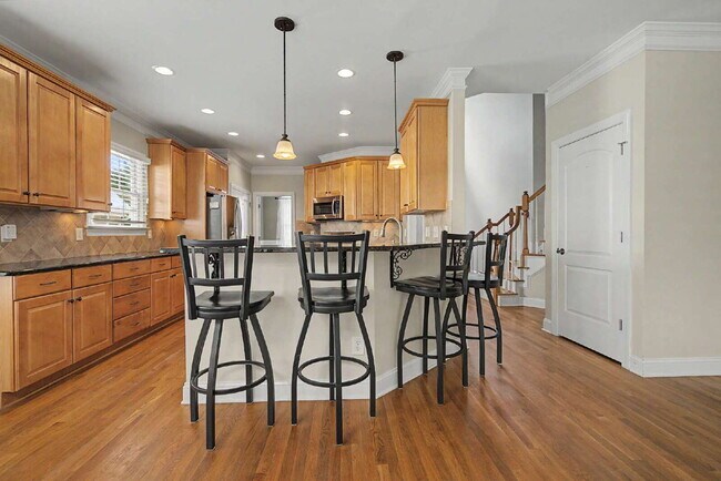 Building Photo - Spacious and Move-in Ready 4-Bedroom in Cary!