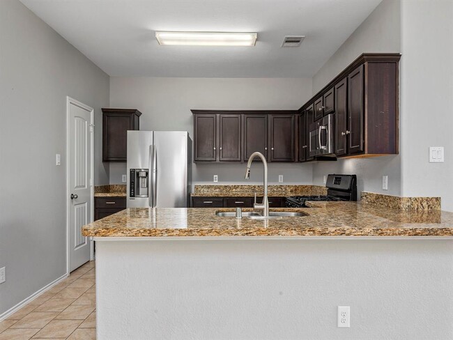 Building Photo - 7246 Basque Country Dr