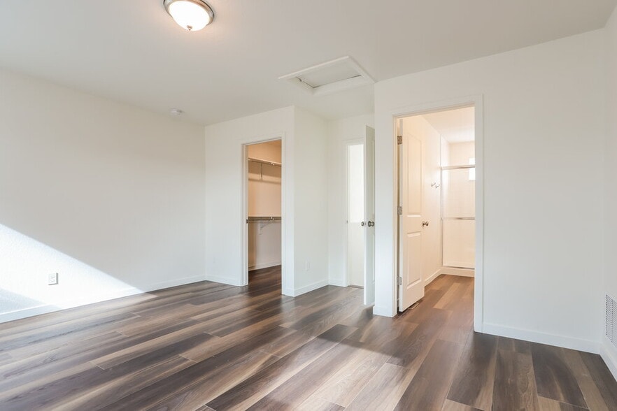 Building Photo - 18596 E 47th Pl