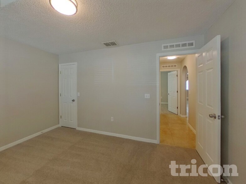 Building Photo - 12945 Bridleford Dr