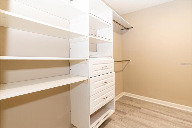 Building Photo - 159 Pergola Pl