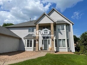 Building Photo - 9142 Cambridge Alcove