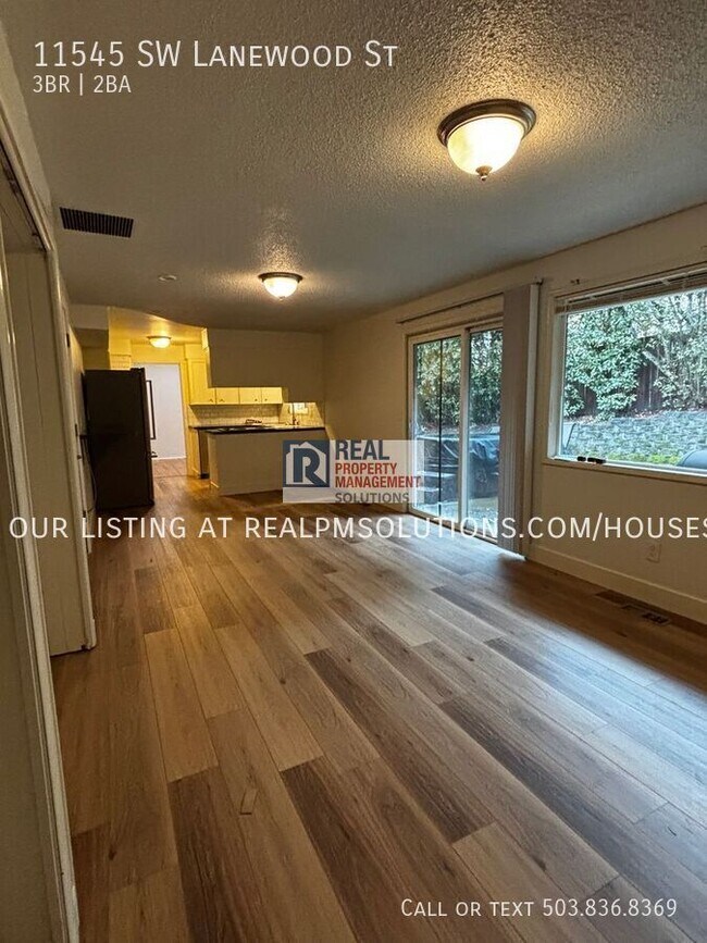 Building Photo - 11545 SW Lanewood St