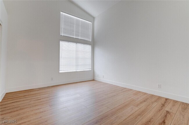 Building Photo - 8608 Highacre Dr