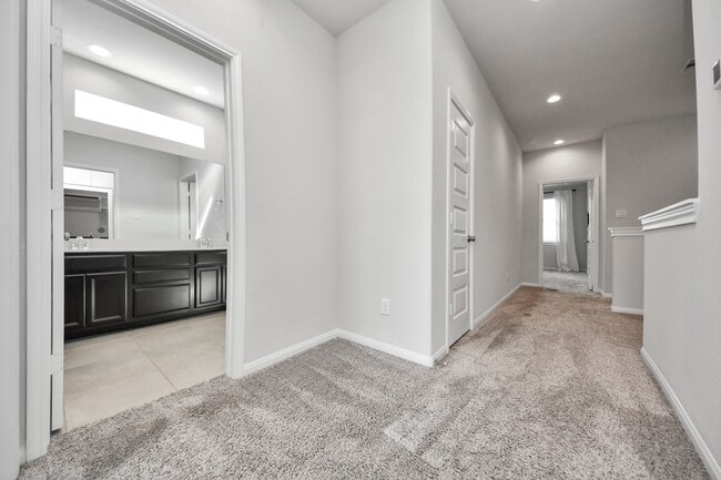 Building Photo - 9830 Magnolia Village Ln